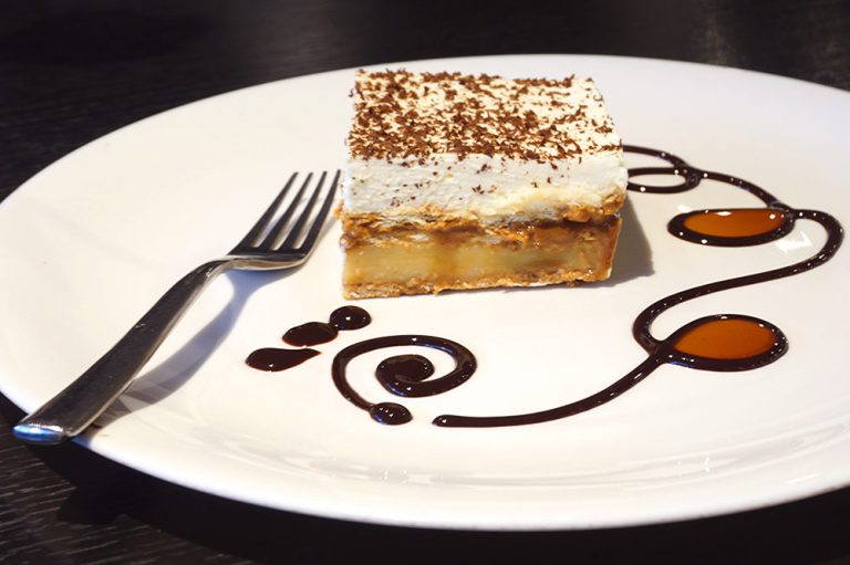 picture of caramel cake