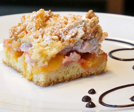 image of a plum cake